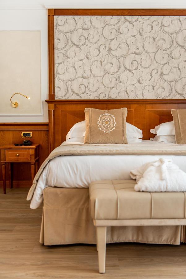 Grand Hotel Terme & Spa Montegrotto Terme Esterno foto